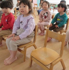 進級おめでとう(2歳児ぺんぎん組)